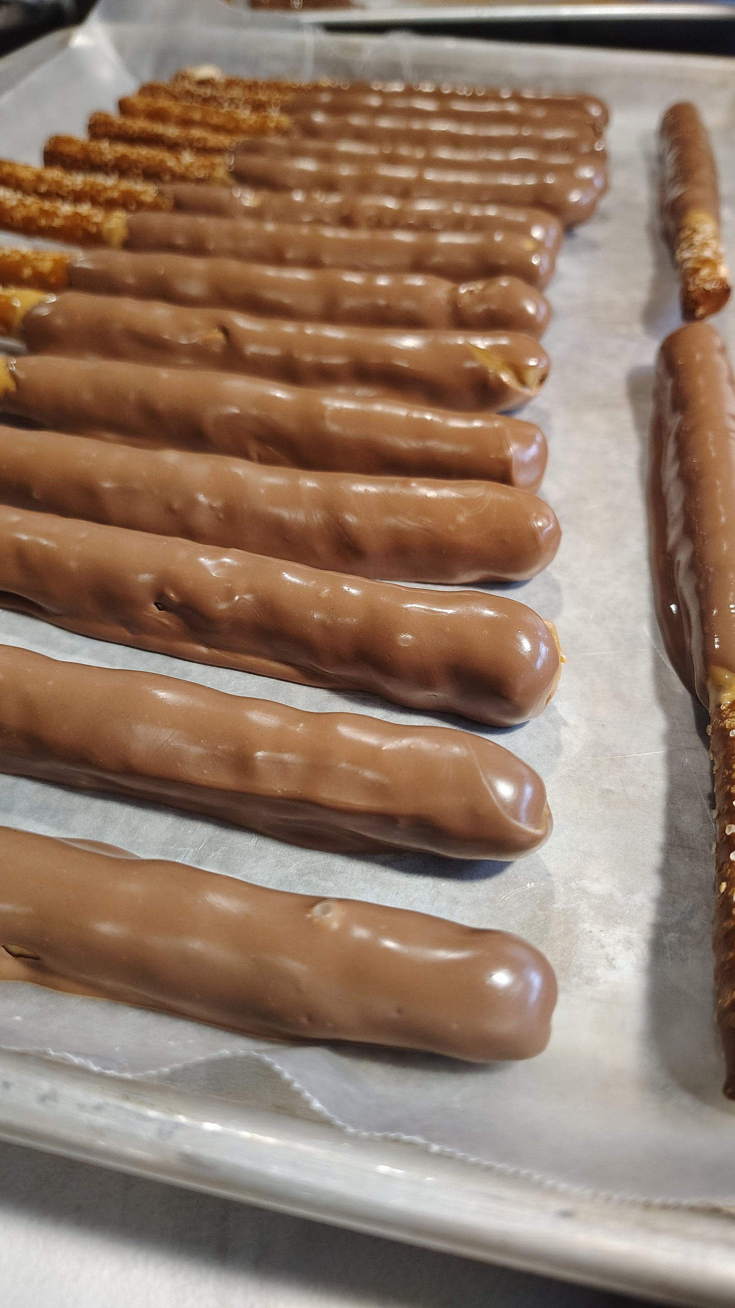 Chocolate Peanut Butter Crunch Rod (5pc)